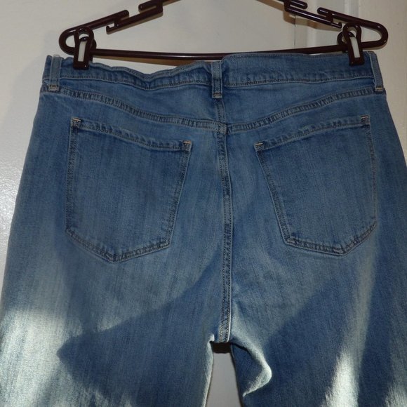 Old Navy Boyfriend MidRise Distressed Patches Skinny Jeans Sz 14 - Picture 7 of 9